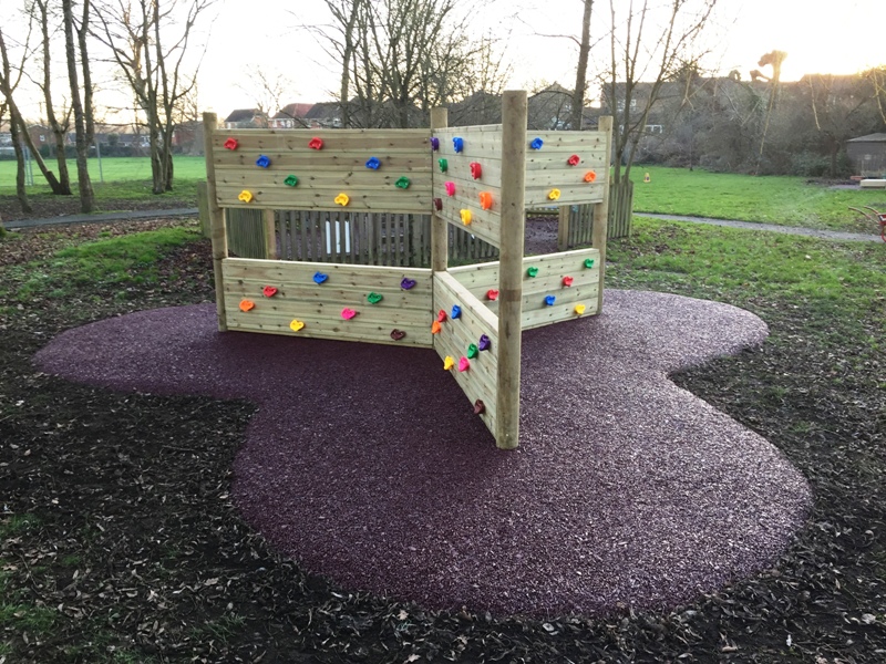 Tri Timber Traverse Wall